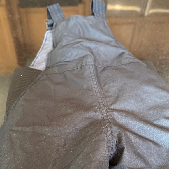 Arctic snowsuit toddler 2t - Picture 8 of 8